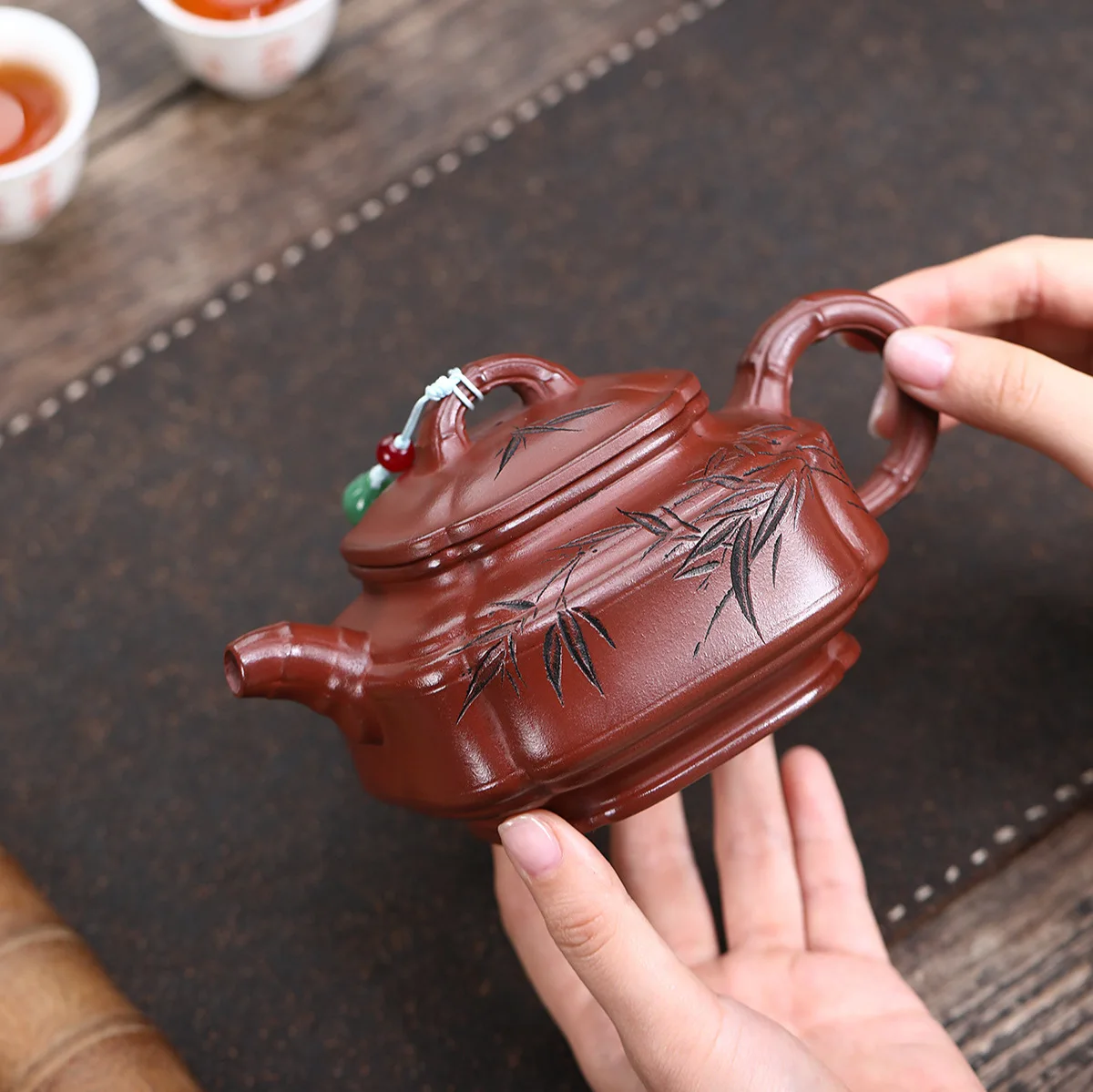 Handmade Yixing Purple Clay Pot Famous Ore Aged Zou Pi Sand Large Capacity Carved Bamboo Tripod Teapot 400cc