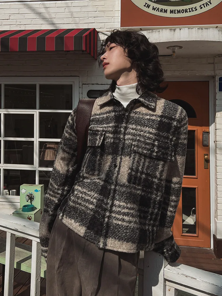 SYUHGFA ملابس رجالية معطف صوفي قصير 2025 الشتاء سميكة الكورية نمط موضة فضفاضة الاتجاه سترة غير رسمية منقوشة الذكور القمم