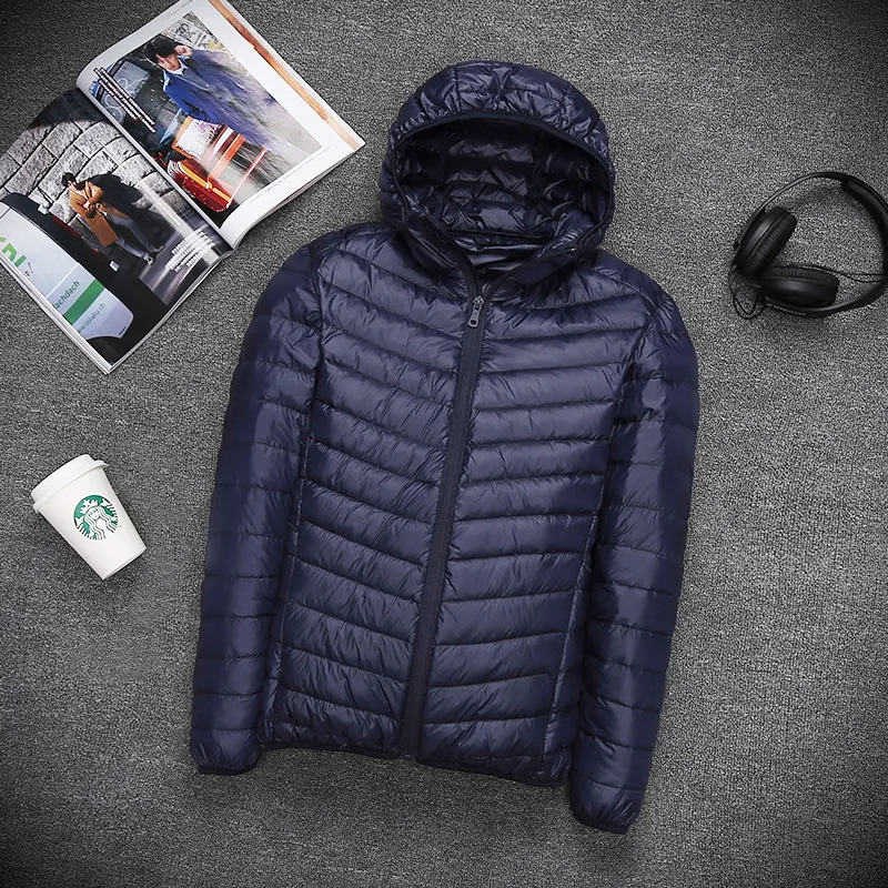 Herren Winter 70 % weiße Entendaunenjacken Tragbare ultraleichte dünne männliche Kapuzenjacke Outwear Daunenmantel DJ01