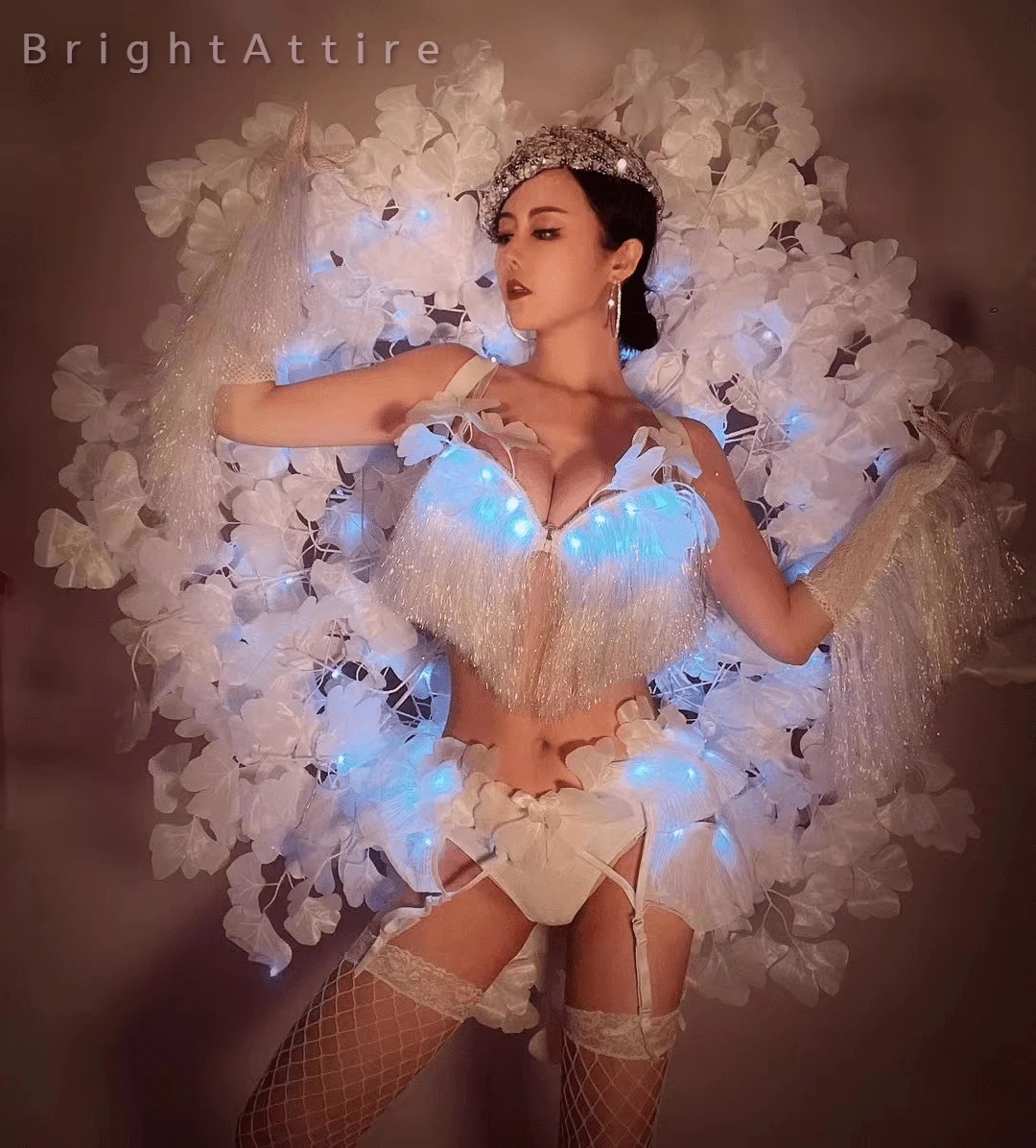 Cruise Bikini Fringes Led Show Laser  Rave dj  lady gaga show music Festival singer Luminous fabric  Design