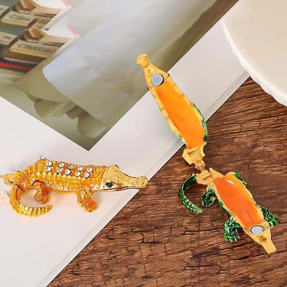 

Luxury Magnetic Crocodile Mini Organizer Rhinestone Alloy Enamel Jewelry Box Anti-lost Ornament Ring Display Case Men