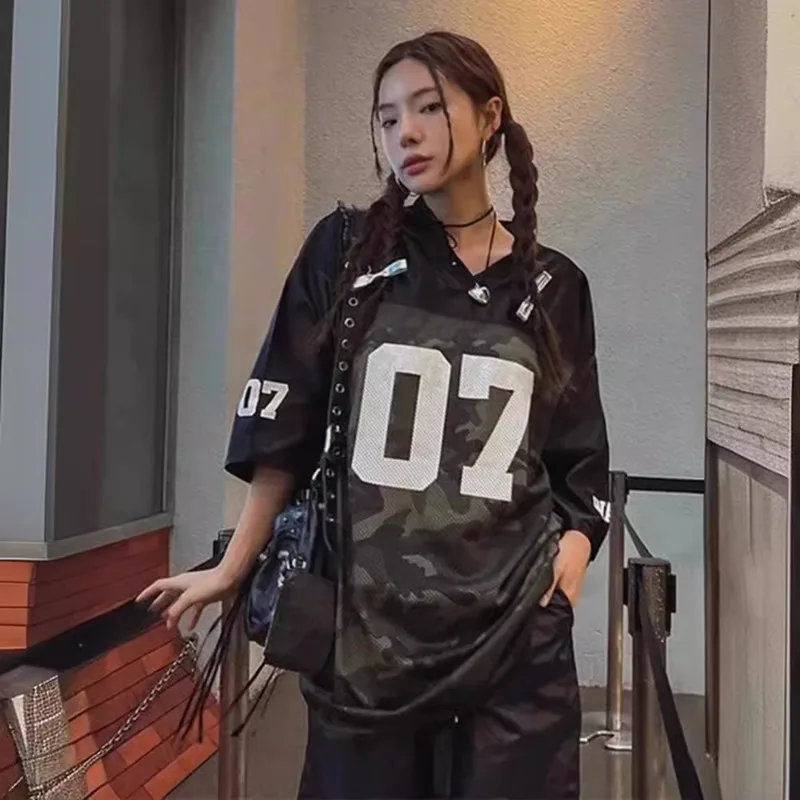 

Camouflage Oversize Hip Hop Baseball Long T-shirt Patchwork Breathable Casual Cotton Top American Retro Harajuku Shirt For Women