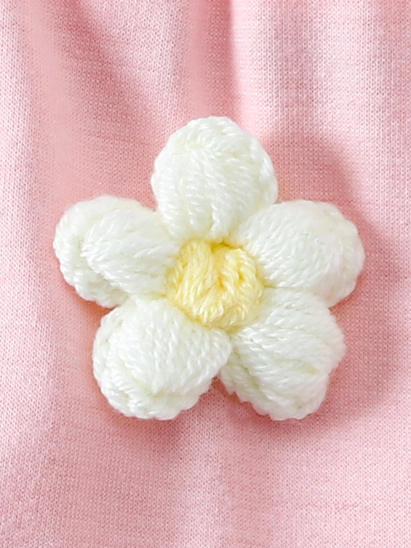 【طقم مكون من قطعتين للربيع والخريف للفتيات الصغيرات】زي ديكور على شكل زهرة حلوة: بلوزة مطلية باللون الأبيض والوردي + بنطال وردي واسع. تتميز دمية #4