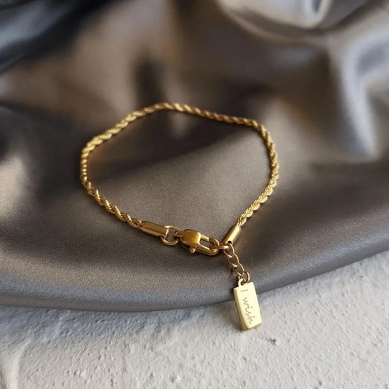 Luxury 18k Gold Twisted Chain Minimalist Good Luck Bracelet Ins Design Stackable Bracelet Women'S Trendy Jewelry
