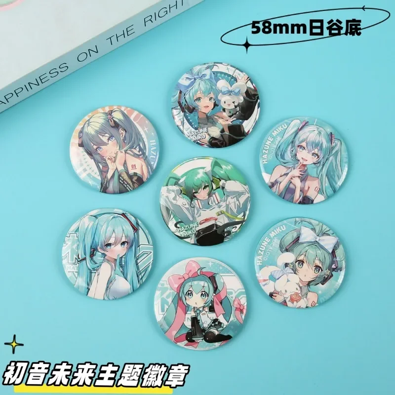 Insignia de Hatsune Miku ACGN, accesorios Kawaii de Anime japonés, adornos para niños, decoración de mochila escolar de moda, regalos de vacaciones para niñas