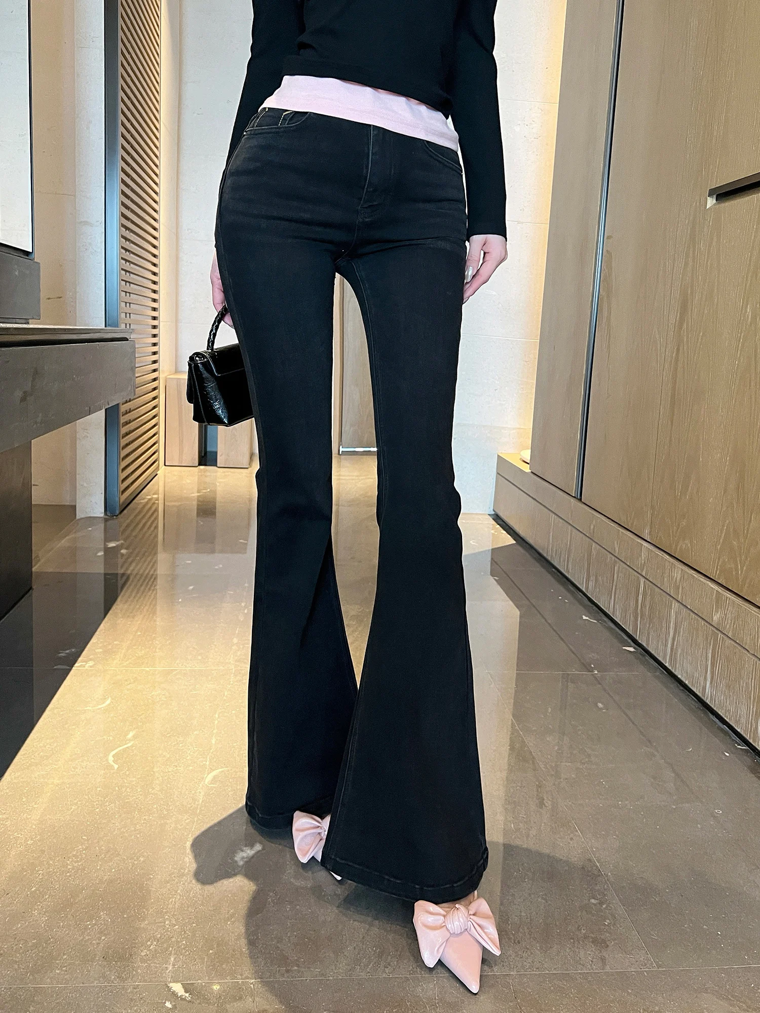 

Slim Fit Sexy Micro Flared Jeans Women's Pants Casual Waed Medium Softn Straight Leg Trousers LADIES FIRST Korean Sle