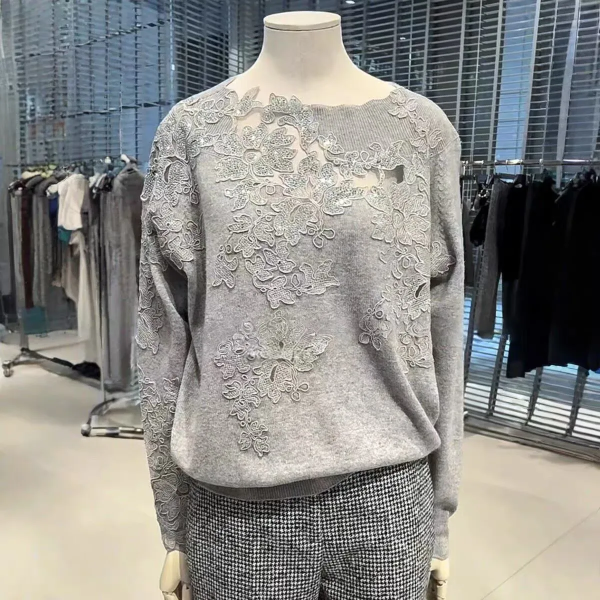

2026 Spring Elegant Ladies Grey Cashmere Sweater Shining Rhinestone Hollow Out Embroidered Lace Black Knitwears