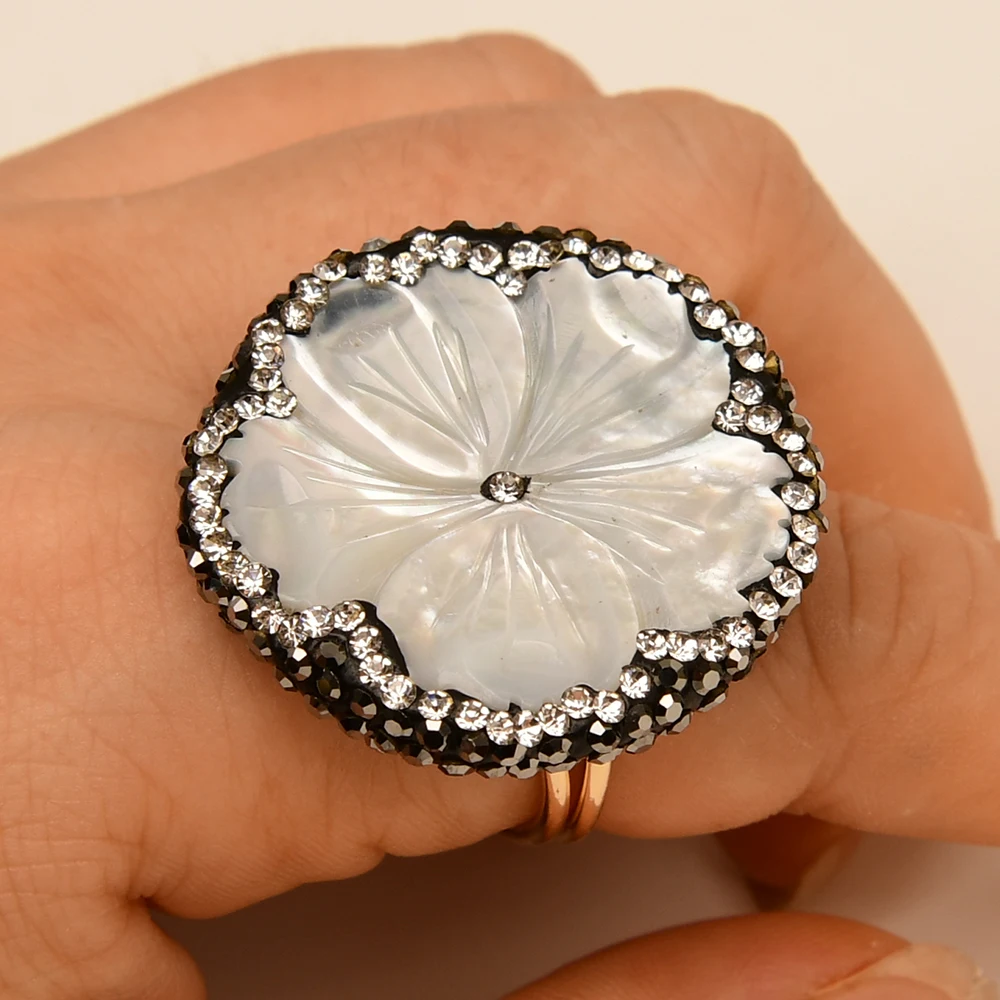 

GG Natural White Sea Shell Carved Flower Ring Black CZ Fashion Women Jewelry Adjustable