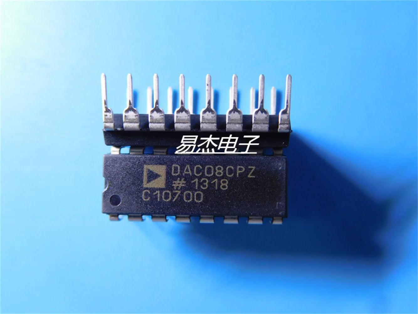 2 pces dac08cp dac08cpz dac08 dip-16 novo e originale