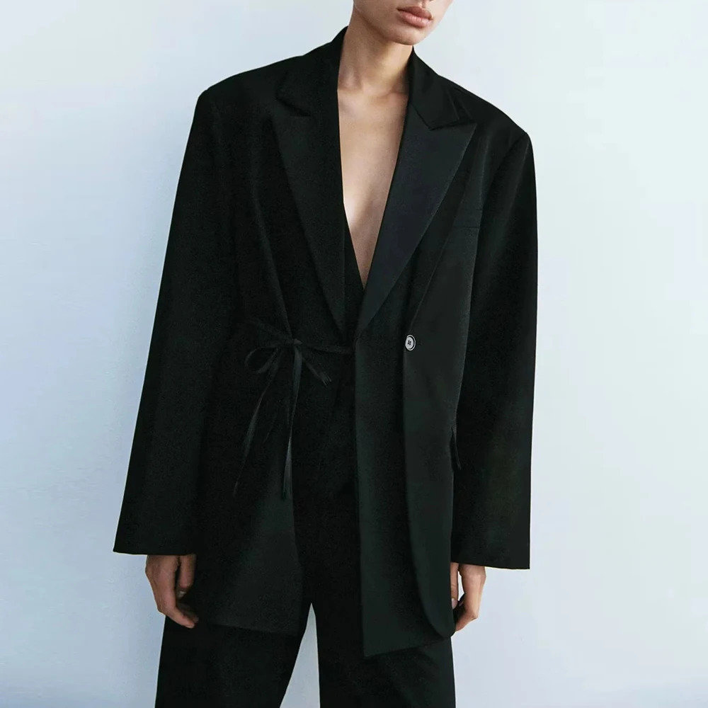 TWOTWINSTYLE Solid Spliced Pockets Loose Jackets For Women Lapel Long Sleeve Patchwork Button Chic Coats Female Fashion Clothes