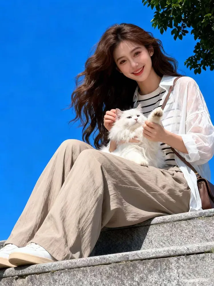 

Свободный повседневный полосатый комплект из двух предметов с длинным рукавом для женщин: удобный, дышащий, модный наряд для ранней весны