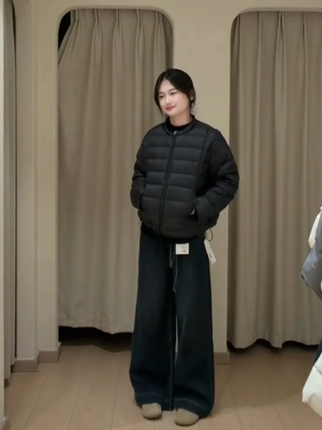 

Fashionable Warmth Non-Constricting Black Cotton Jacket Women's 2025 Winter New round Neck Versatile Casual Thick Outerwear