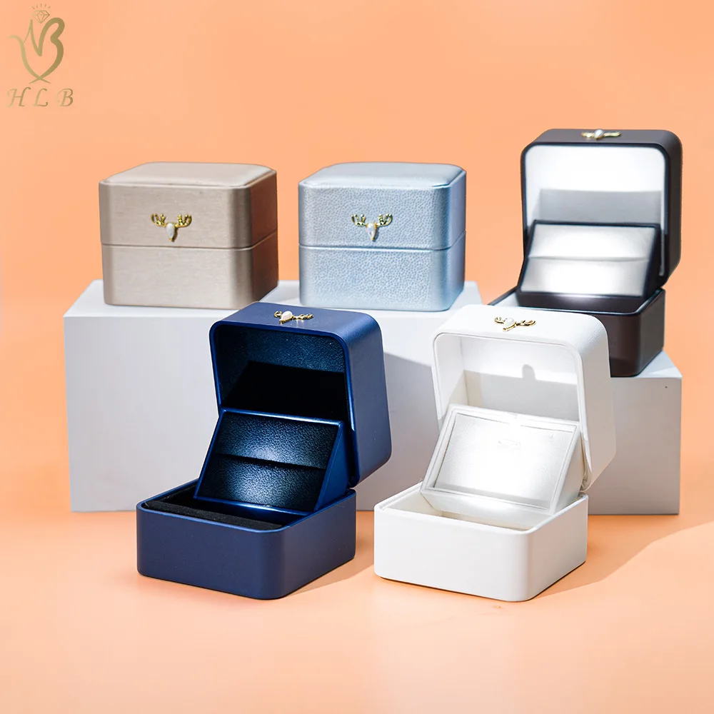 

1PC Jewelry Box European Style LED Light Pendant Golden Deer Button Simple Ring Earring Stud Necklace Bracelet Storage