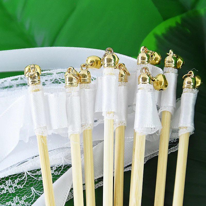 5pcs Wedding Ribbon Wands Fairy Stick Twirling White Lace Streamers With Bells For Wedding Birthday Party Decor Atmosphere Props