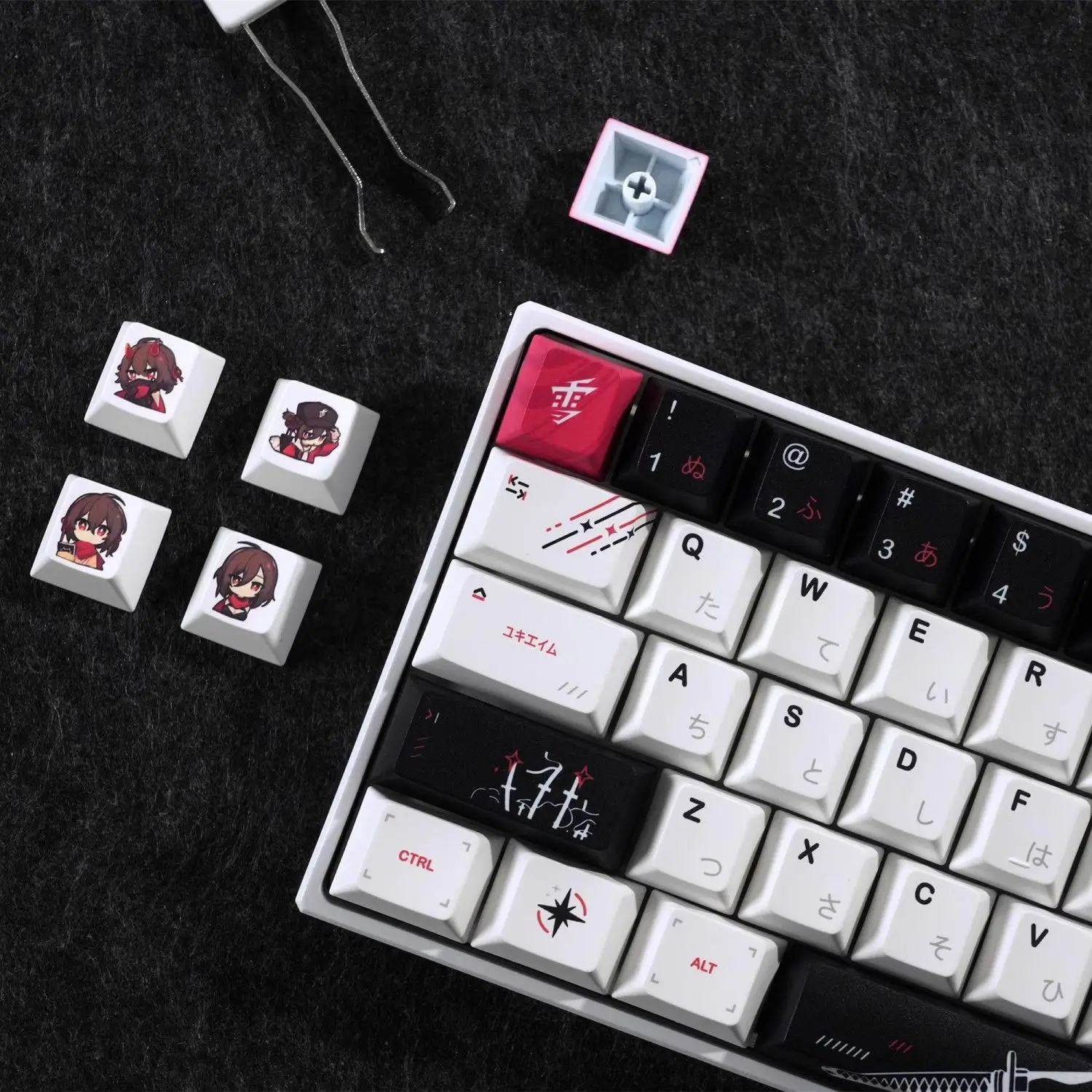 130 Klawiszy Yuki Aim Anime Keycaps Cartoon PBT Keycap Chreey Keycaps Japan Key Cap Dye-sub Nakładki na Klawisze do Klawiatury Mechanicznej Mad68 60 — zdjęcie produktu 3