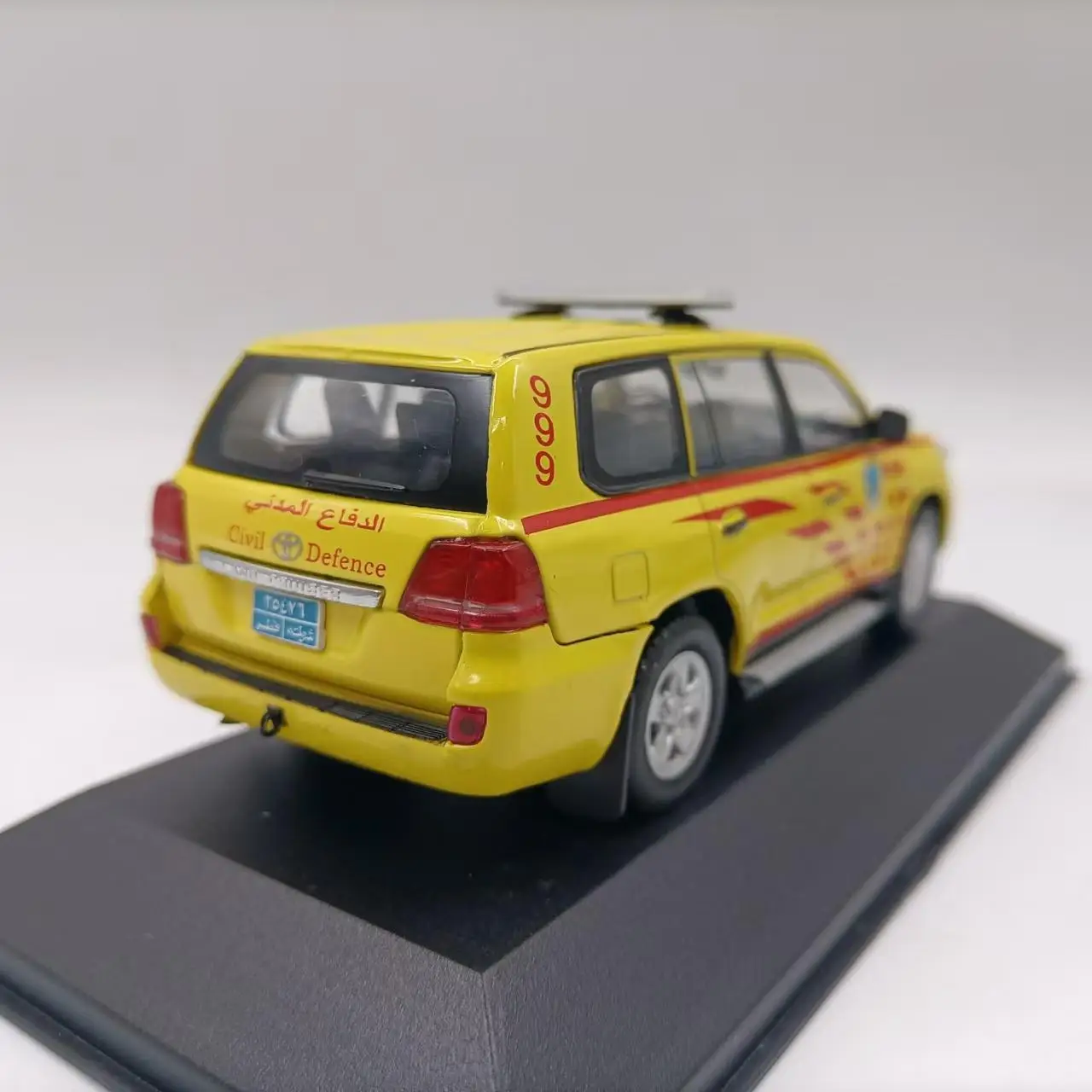 Diecast escala 1:43 toyota land cruiser 200 2009 qatar motor de bombeiros liga modelo de carro brinquedo colecionável presente lembrança exibição ornamento
