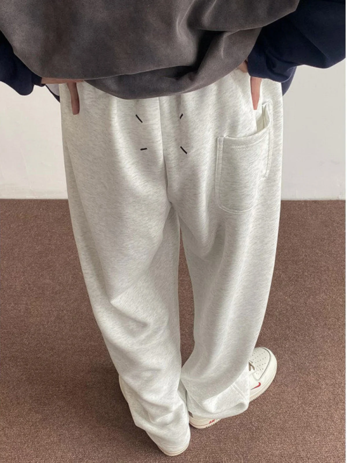 

American Hiphop Men's ey Sweatpants Straight Drape Design Baskeall Sports Long Trousers Casual Pants Youth Vitali Sle