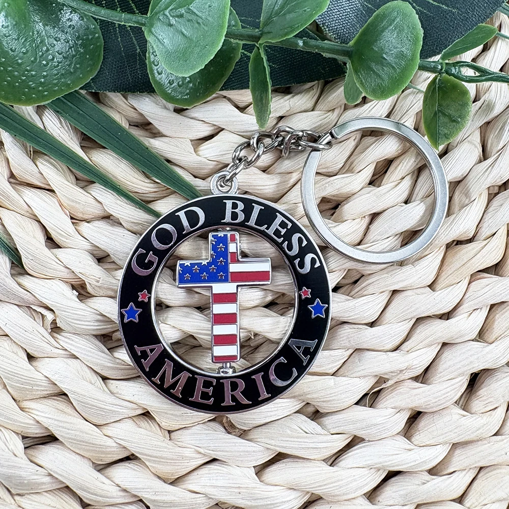 Gott segne Amerika Sterne-Streifen-Kreuz Doppelseitiger Drehbarer Schlüsselanhänger Patriotische Amerikanische Flagge Anstecknadel Christliches Geschenk für Männer W – Detail 10