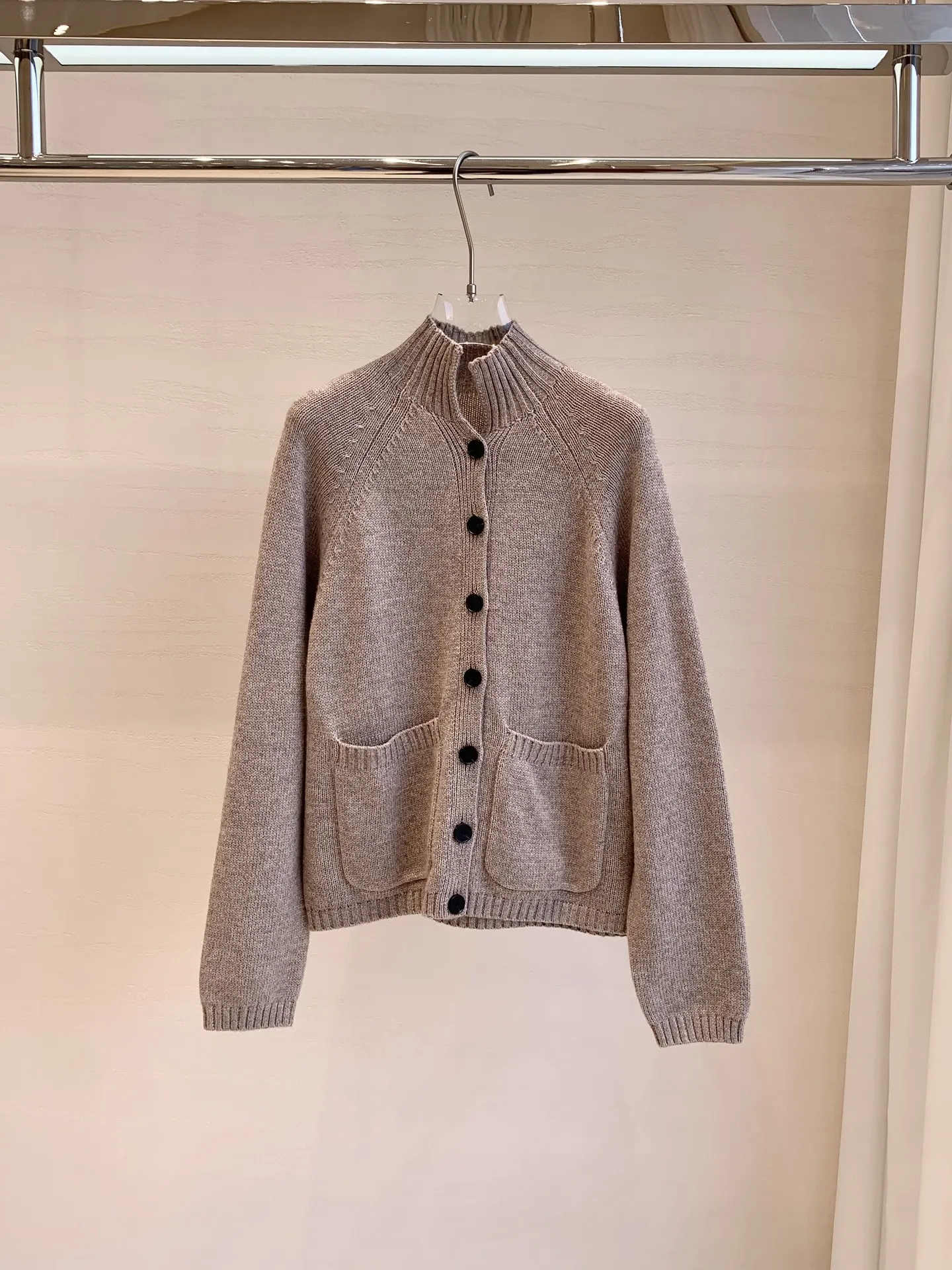 

2026 Early Spring New High-Quality Fashionable Casual Pocket High Neck Button Cardigan For Women