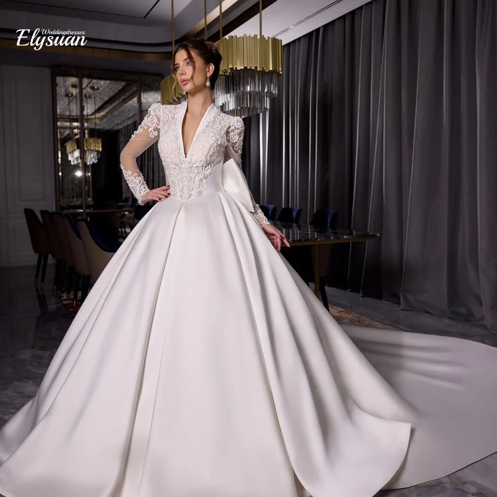 Vestido de fiesta de lujo personalizado, vestidos de novia con cuello en V, mangas largas, apliques de encaje, vestidos de novia con botones en la espalda árabe Vintage de princesa