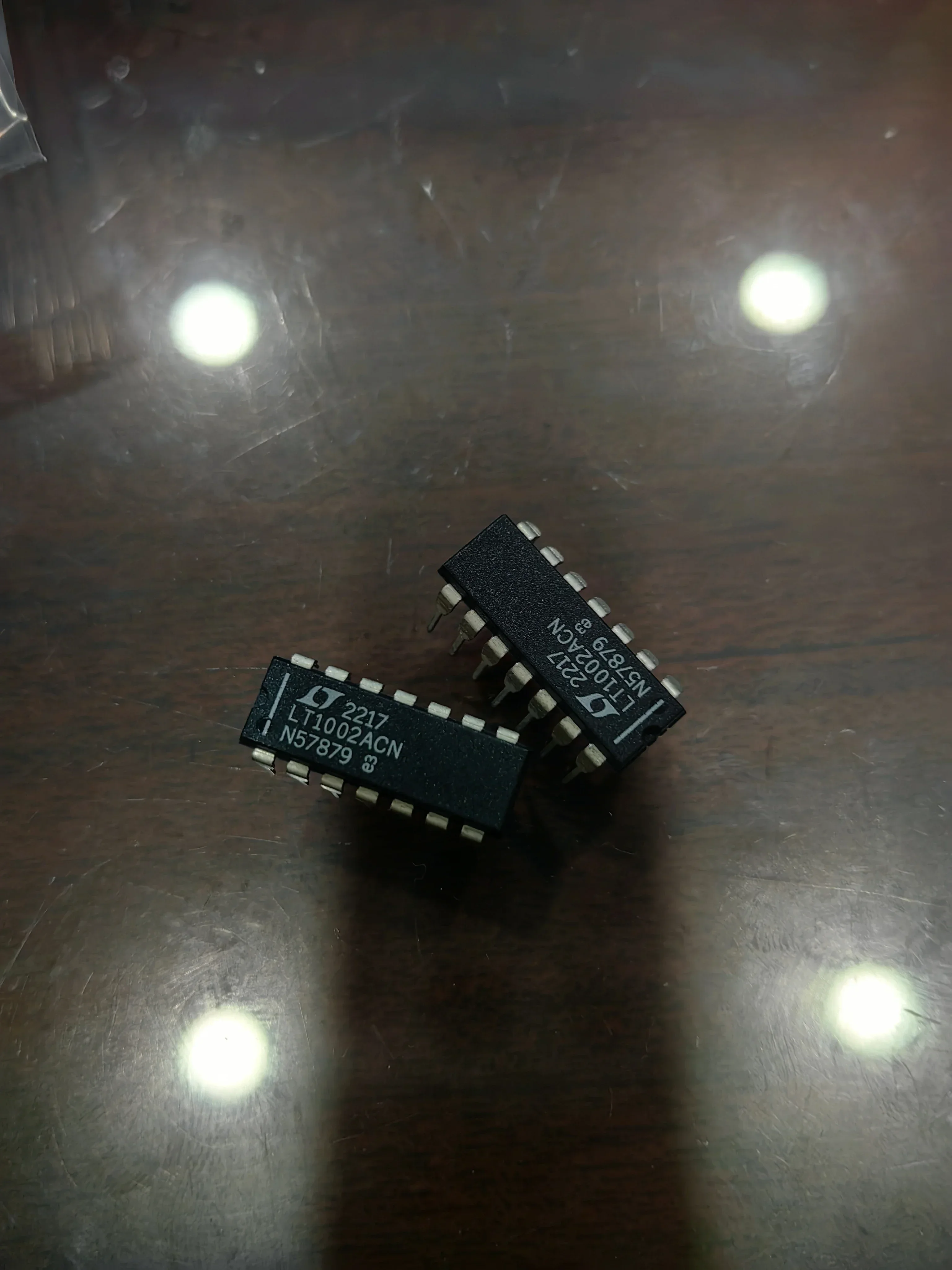 LT1002CN LT1002ACN LT1002 - Dual, Matched Precision Operational Amplifier