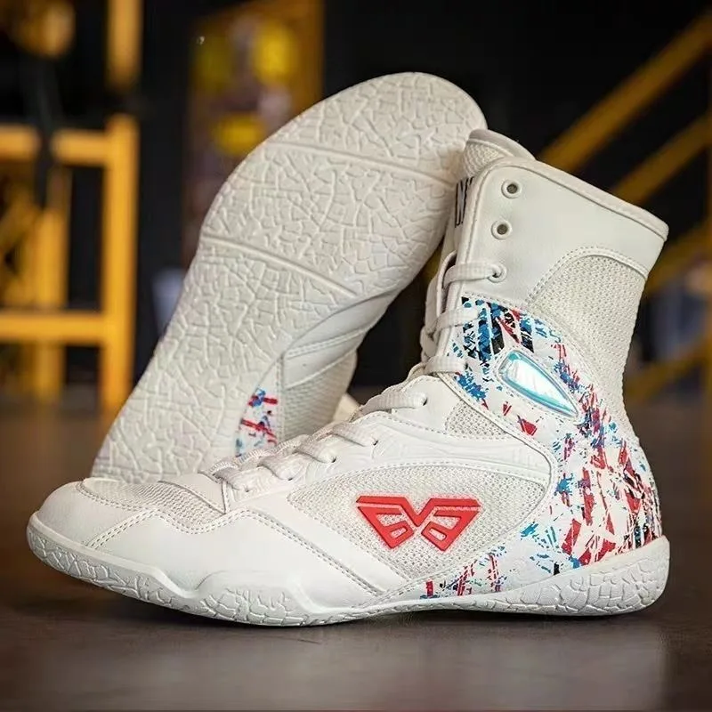 2026 New Wrestling Boots Men Women Black White Boxing Shoes for Unisex Brand Designer Fighting Shoes Youth Indoor Sports Shoe