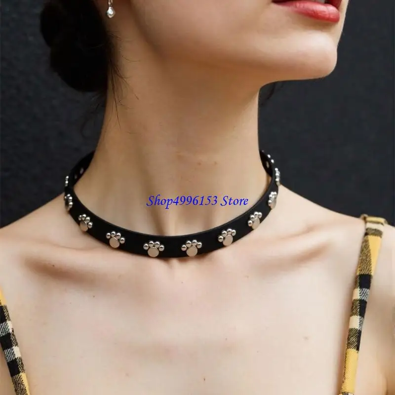 

Q0KE Gothic PU Leather Animal Foot Necklace Choker Lightweight Comfortable Daily Wear