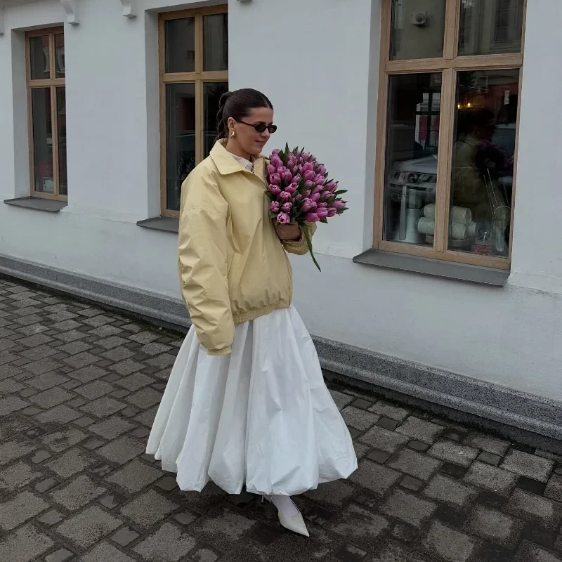Trendy Oversized Bomber Jacket Stylish Streetwear Goose Yellow Flight Coat Loose Fit Casual Outerwear Fashionable Versatile Coat