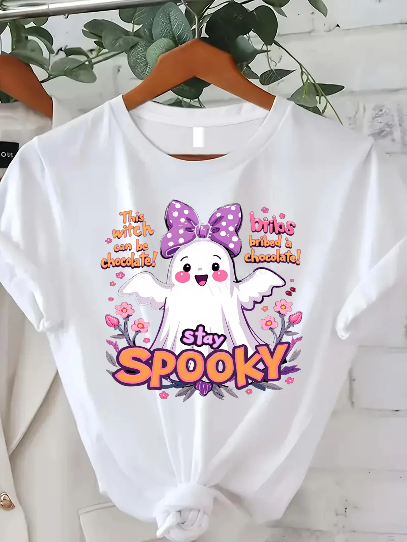 

Plus Size Round Neck T-shirt Cute Ghost Halloween T-Shirt Women's Plus Size Stay Spooky Chocolate Witch Design
