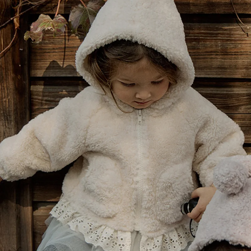 Mother Kids Winter 2023 Korean Baby Girl Clothes Children Solid Color Furry Lace Sorcerer Hooded Coat