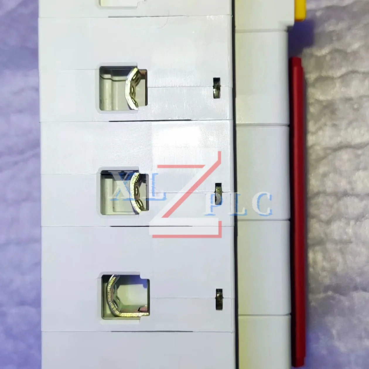 

DZ47LE-125 100A 4P новый оригинальный автоматический выключатель