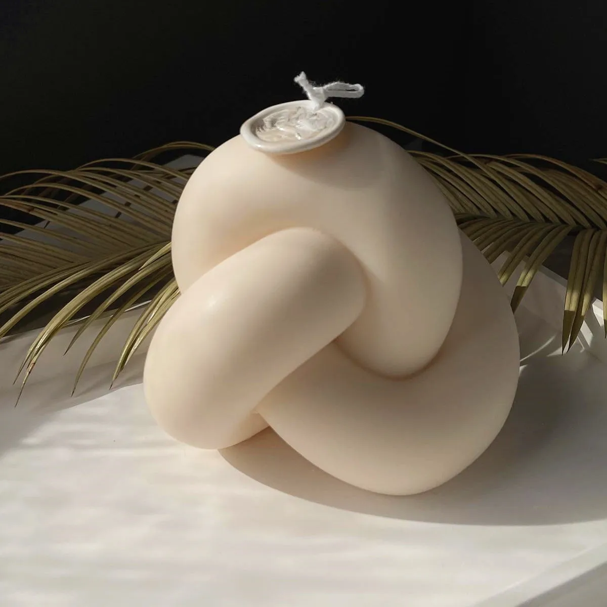 

Tie Rope Ball Twisted Knitted Knots Candles Molds Tube Knot Candle Silicone Mold for Unique Weird Gift