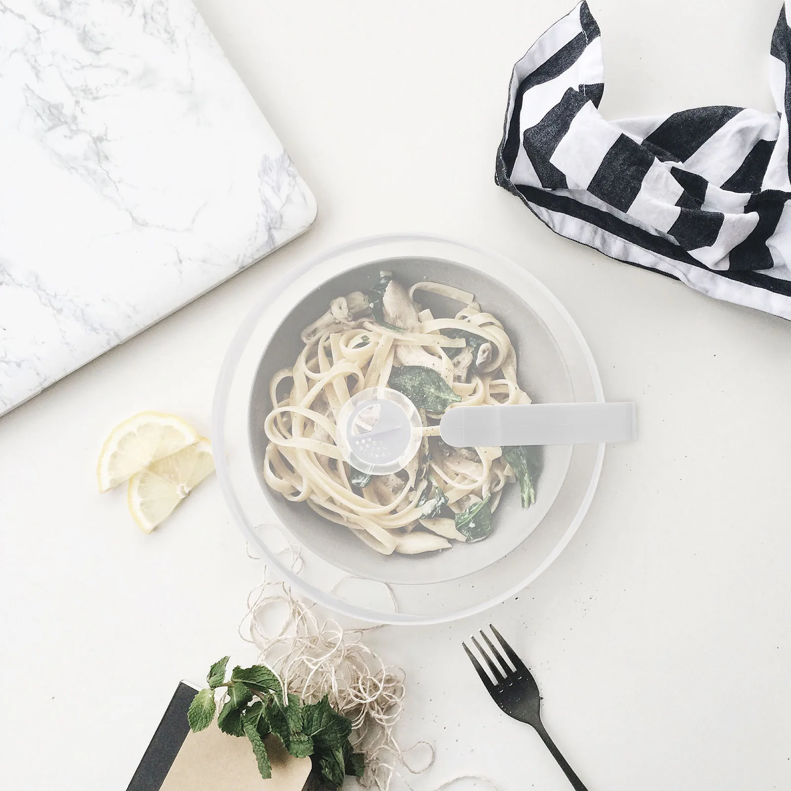 

3Pcs Oilproof Food Covers Heat Resistant Transparent Food Protecting Tent for Microwave Oven Heating Preservation Fresh-Keeping