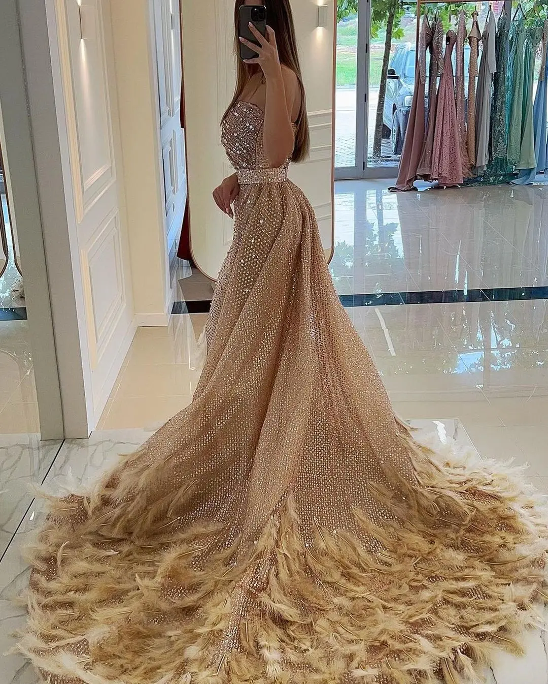 Exquisite Feather Mermaid Evening Dresses One-Shoulder Boat Neck Special Occasion Dress Women Sweep Train Prom Gowns for Party