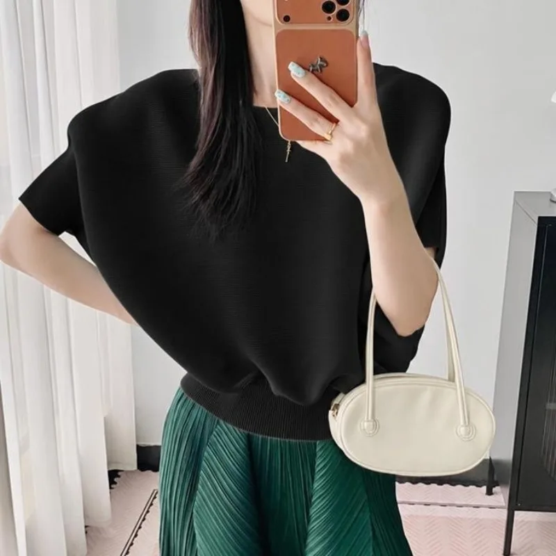 Miyake Pleated T-Shirt New Loose Batwing Sleeve Round Neck Waist-Tight Simple Casual Top Women's Lightweight Stretchy Clothing