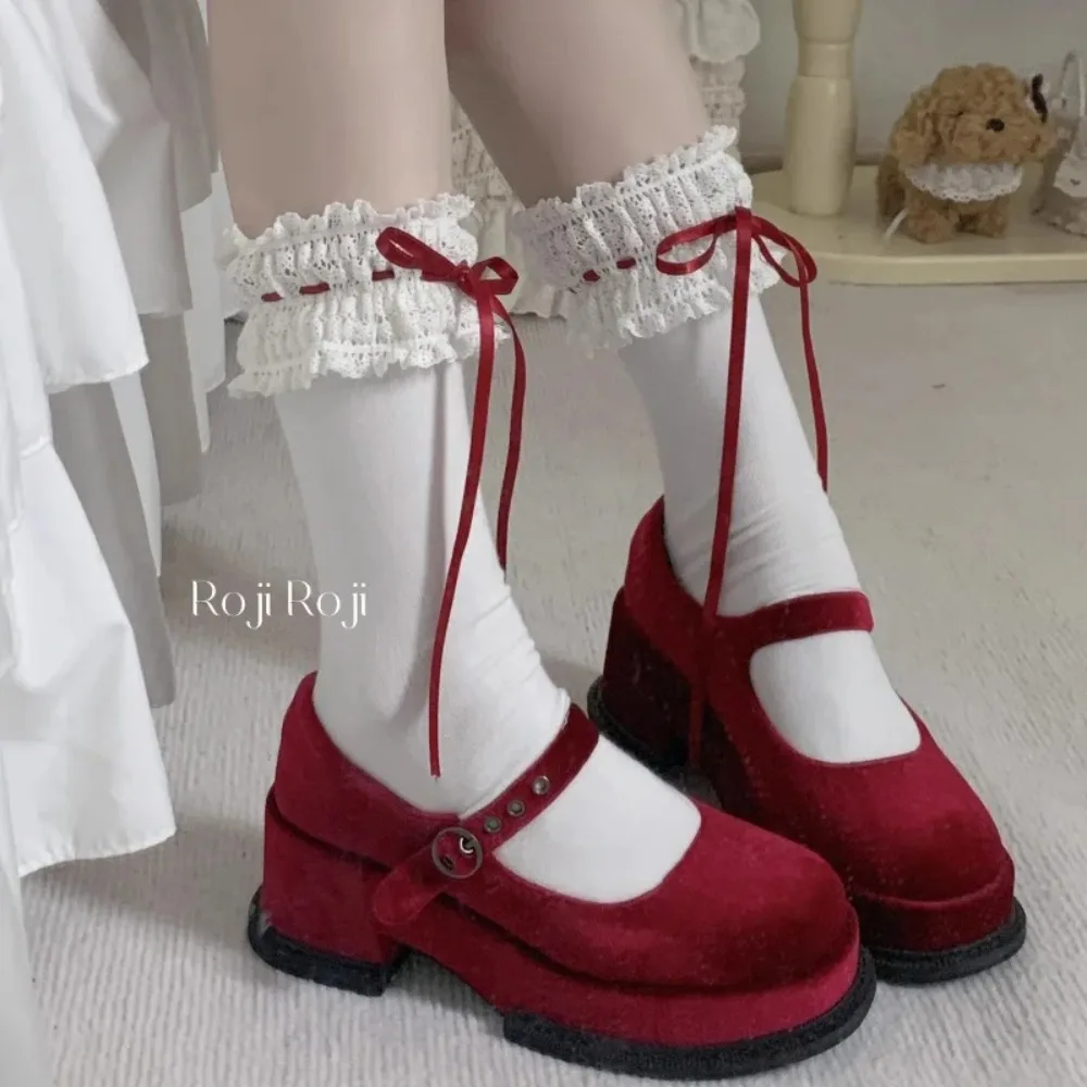 ถุงเท้าข้อกลางลายโบว์สไตล์โลลิต้า แนวสปริง 2026 น่ารัก สำหรับนักเรียนหญิง ถุงเท้าลูกไม้ผ้าฝ้าย