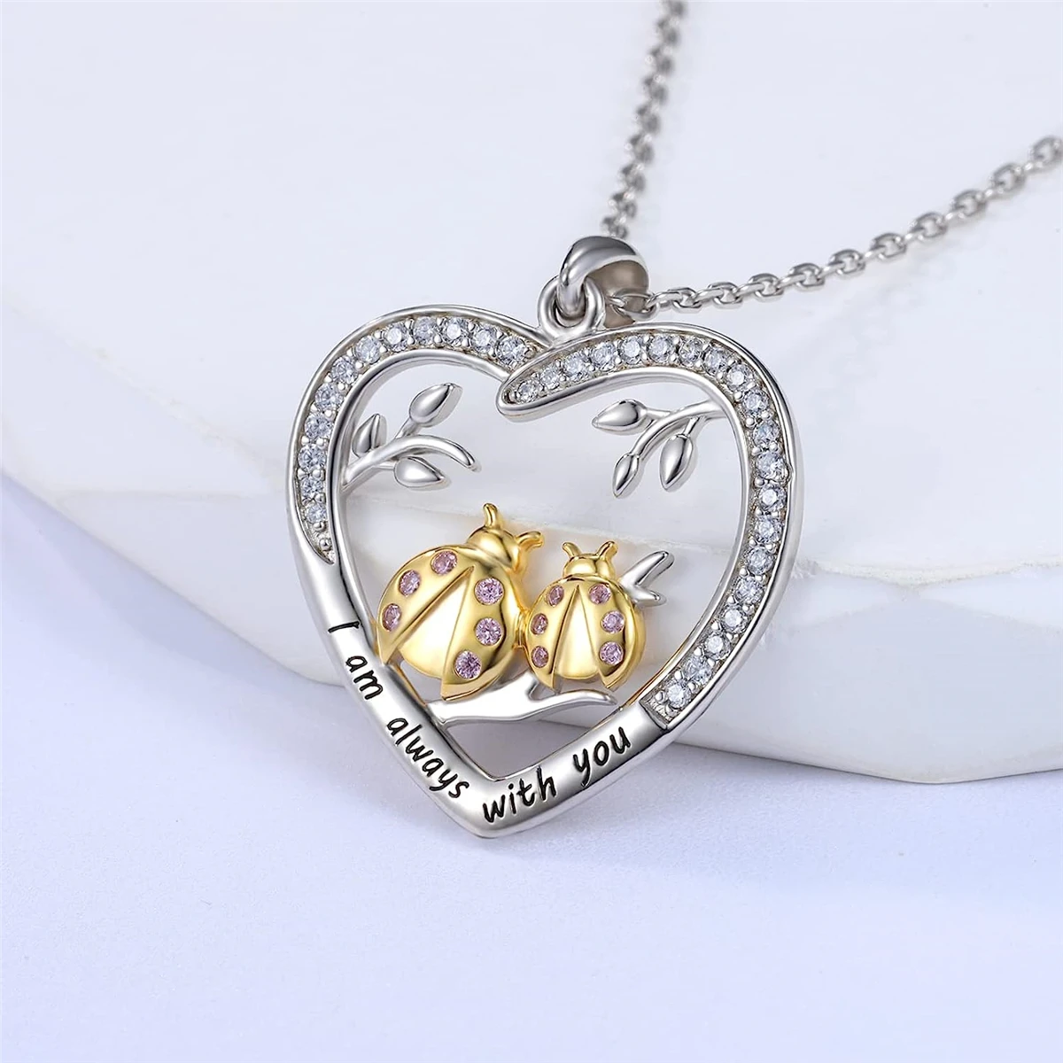 1Pc Creative Heart Shape Two-Color Couple Ladybug Pendant Necklace for Women Shining Ladies Charm Jewelry Accessories Love Gift