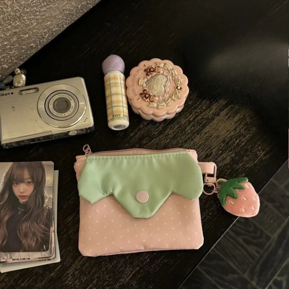 Cute Strawberry Storage Bag Large Capacity Zero Wallet Cartoon Kawaii Fabric Card Storage Bag Organizer Pouch Gift Home Storage