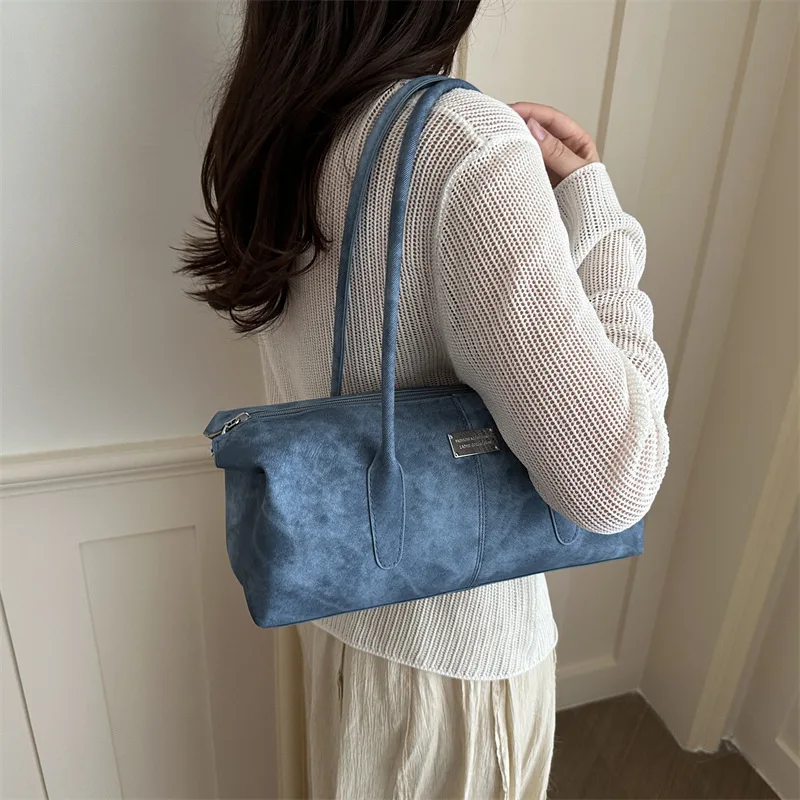Vintage Shoulder Underarm Bags for Women Large Capacity Ladies Casual Pillow Handbag Simple Thread Design Female Zipper Tote Bag