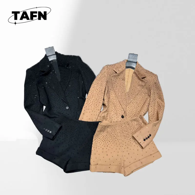 

Summer Essentials: женский повседневный комплект с юбкой и модным топом, модный и удобный для теплых дней AJ2703