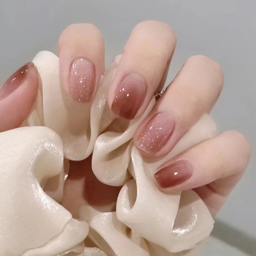 

24pcs Autumn Winter Caramel Gradient Finished Press On Nails, Simple Elegant Skin Brightening Removable False Nail Tips for Daily Outfit, Dating & Casual Gathering, Trend Classic Manicure for Fashion Girls