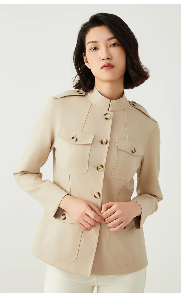 K2540W Luxuriöse Damen-Militärjacke aus Strukturiertem Wollmischgewebe mit Stehkragen, Tailliertem Schnitt und Eleganter Oberbekleidung – Detail 8