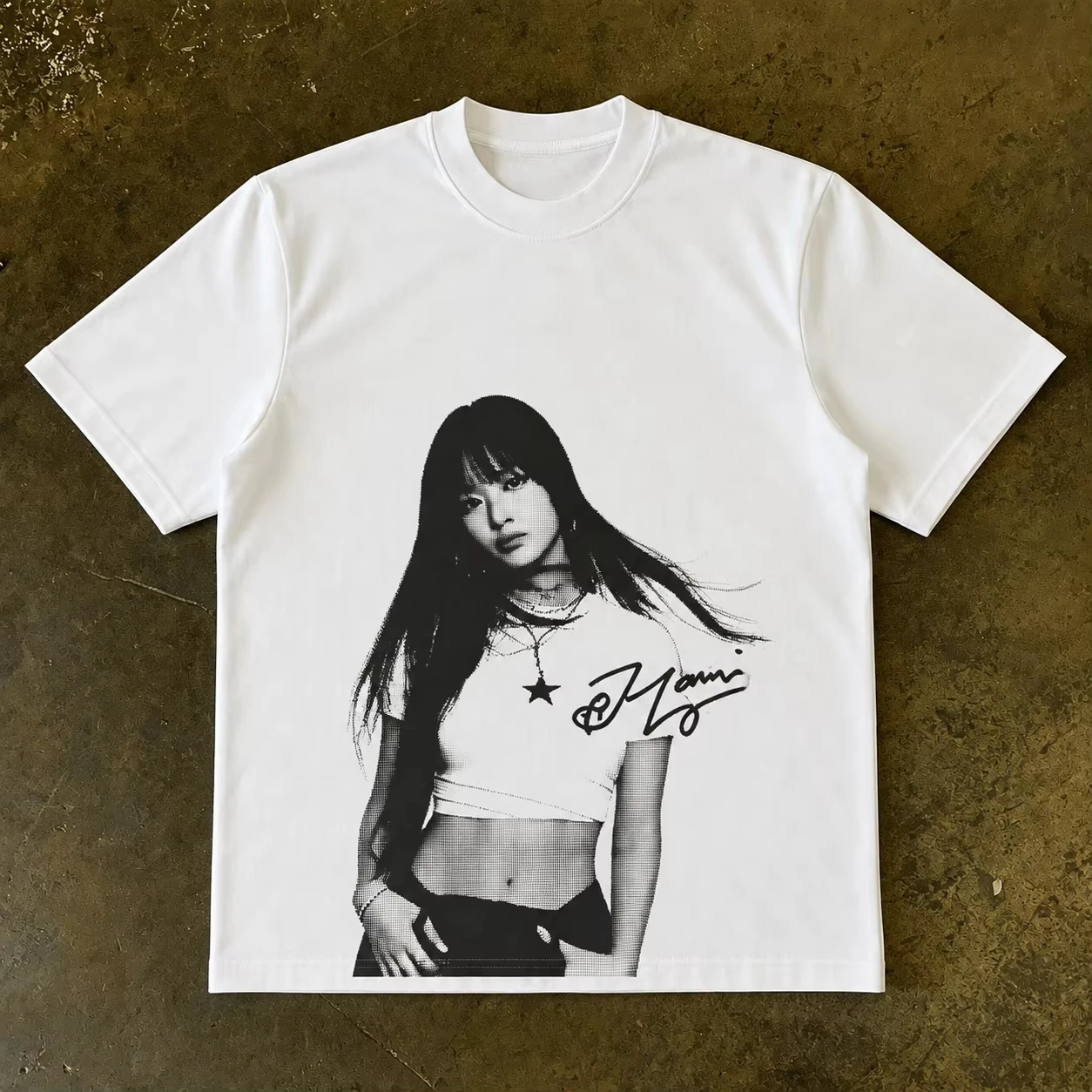 Dol Minji Black White Halftone Portrait Signature Print T Shirt Unisex Loose Oversized Harajuku Stre