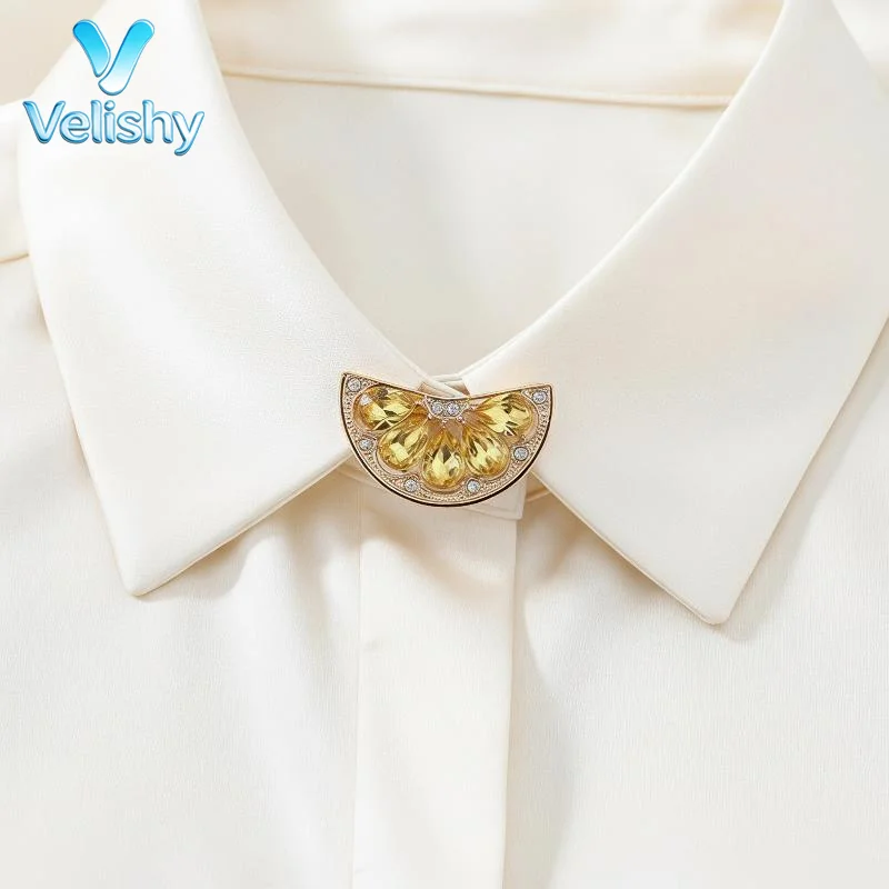 1Pc Lemon Shape Yellow Crystal Rhinestone Brooch, Gold Tone Vintage Elegant Clothing Accessory For Women