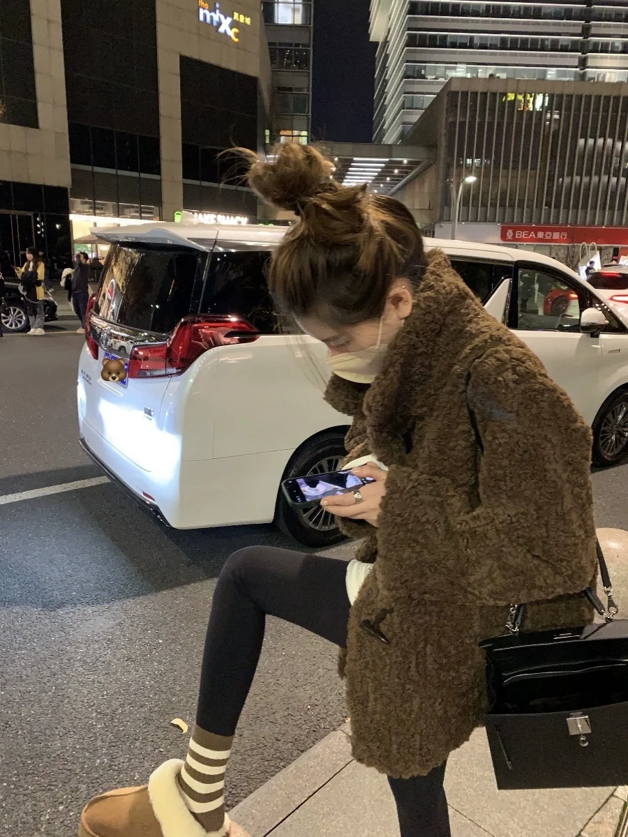 

Lamb Wool Jacket White Woman Canvas Button Detail Sherpa Style College Sport Anti Freezing Baseball Boyfriend Cargo Pocket Wind