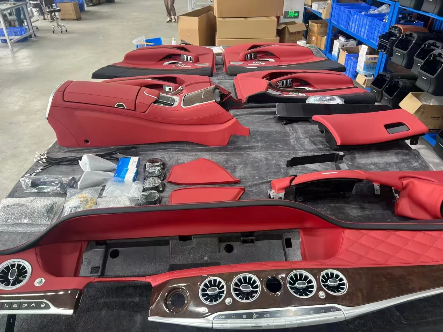 مجموعة ترقية داخلية فاخرة للبيع المباشر من المصنع لعام 2024 لـ S Class W221 إلى W223 حواف جلدية للسيارة موديل جديد لـ W221 #3