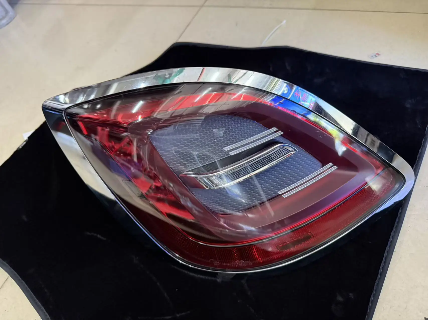 OEM Upgrade LED Tail Lights for Rolls Royce Ghost  Condition Barrier Compatible with Red Lens and Blue Light Color 63215A4DD51