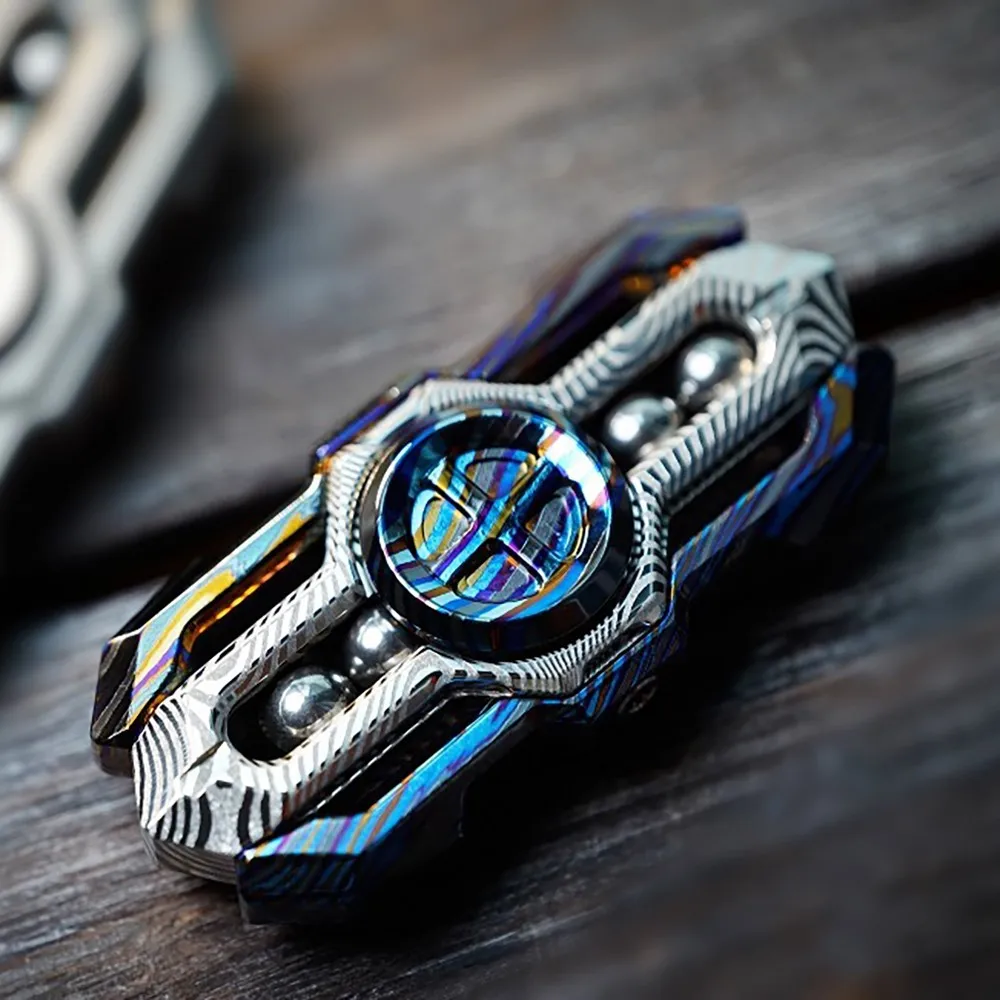 Spinner Fidget Święty Miecz Zircuti Damascus Dwu-łopatkowy Spinner Fidget 30% zniżki