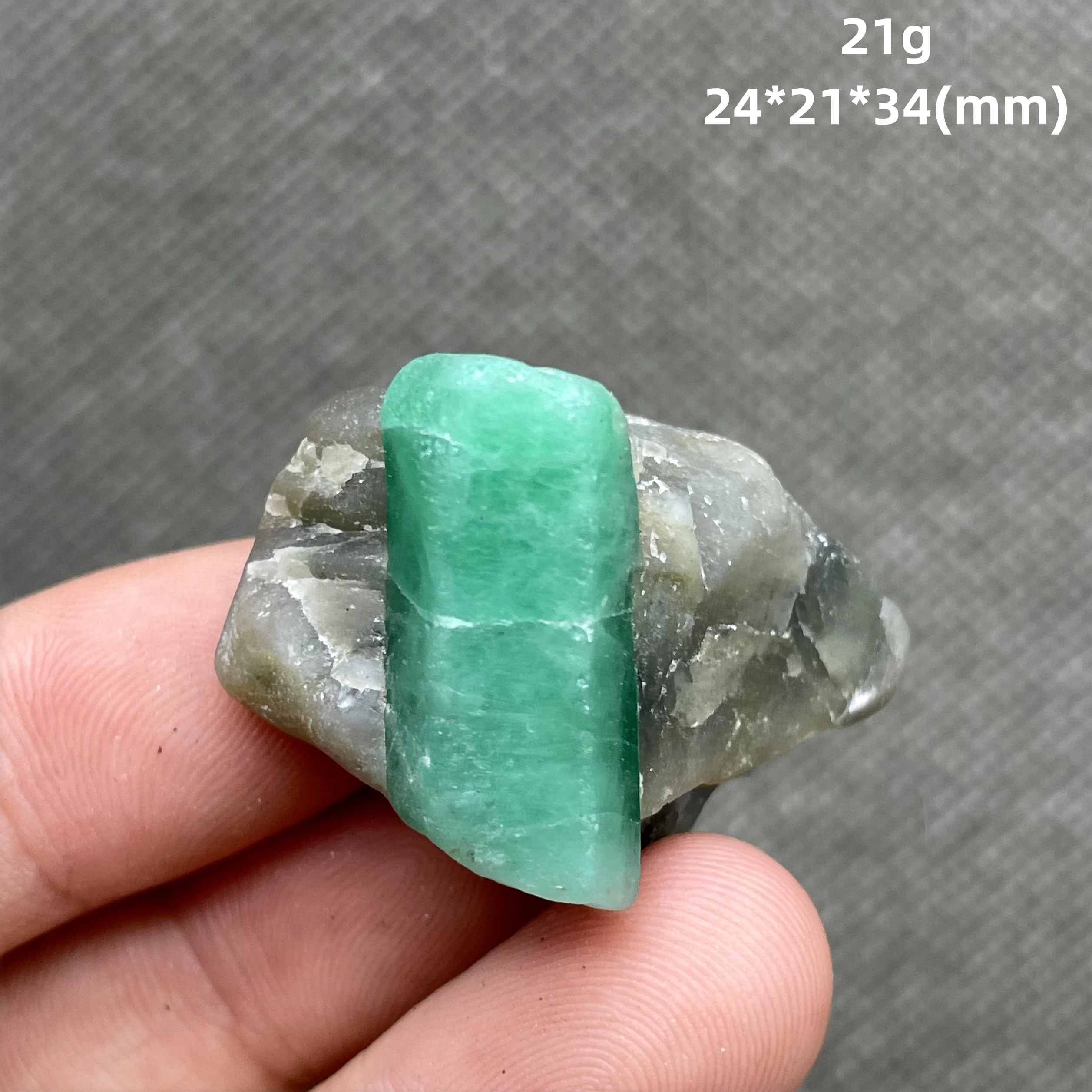 

New varie! 100% Natural Brazil green emerald mineral gem-grade crystal specimens stones and crystals