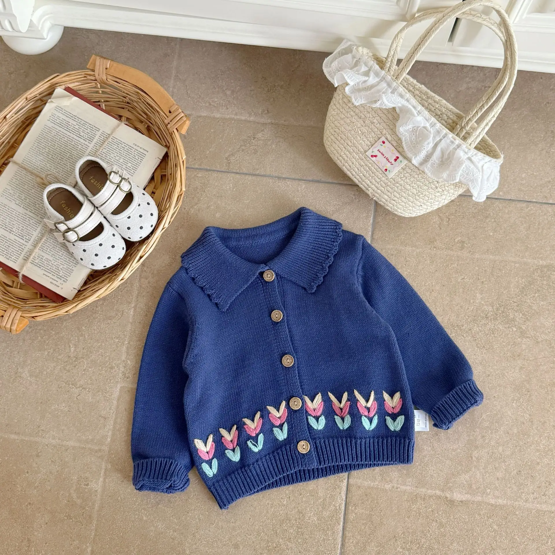 Girls' Sweater 2026 Autumn and Winter New Children's Clothing Korean Style Girls' Baby Fashion Hand-embroidered Lapel Sweater